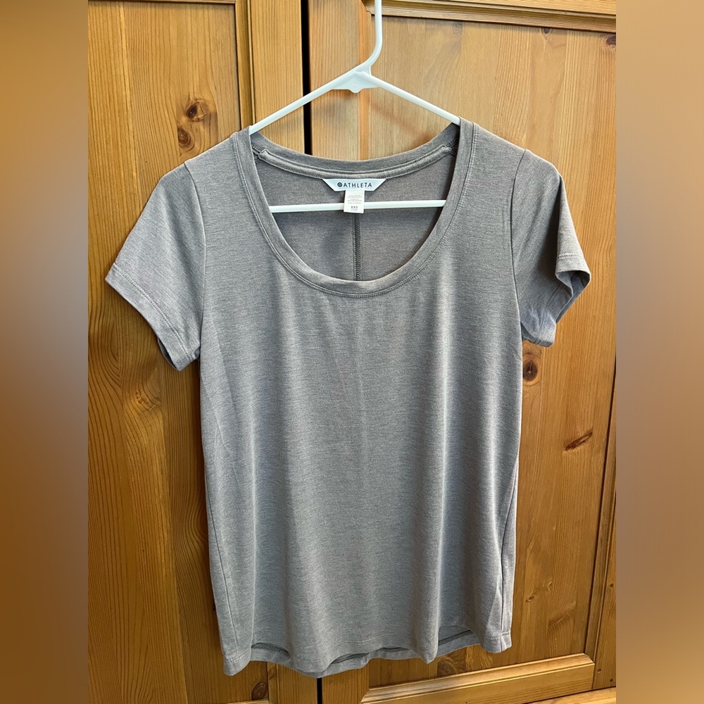 Athleta grey T-shirt scoop neck size XXS